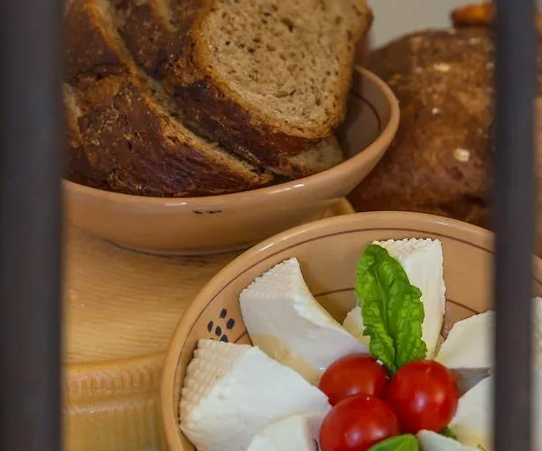 בית חווה Casale Cambro *
